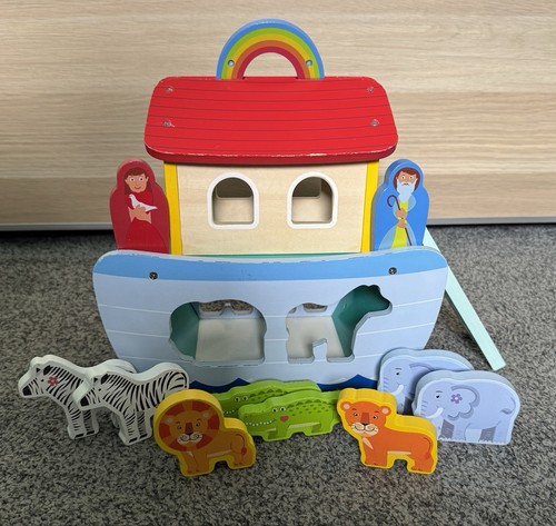 Wooden noah ark shape - noah’s,