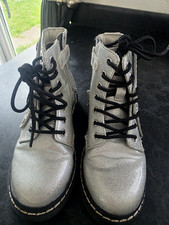 LELLI KELLY FAIRY WINGS SILVER GLITTER ANKLE BOOTS LIMITED EDTION KIDS UK 9 EU27