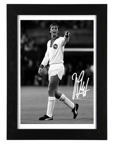 Johan cruyff signed autograph - signed,
