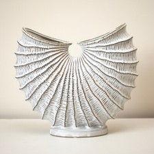 Cream Shell Vase Ceramic Large Seashell Coastal Mantel Flower Pot Decoration