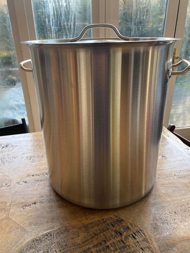 Large stainless steel pot - , home