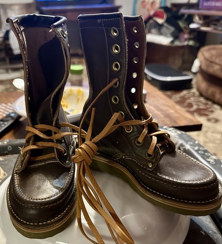 Boys work boots unused - boys, cat