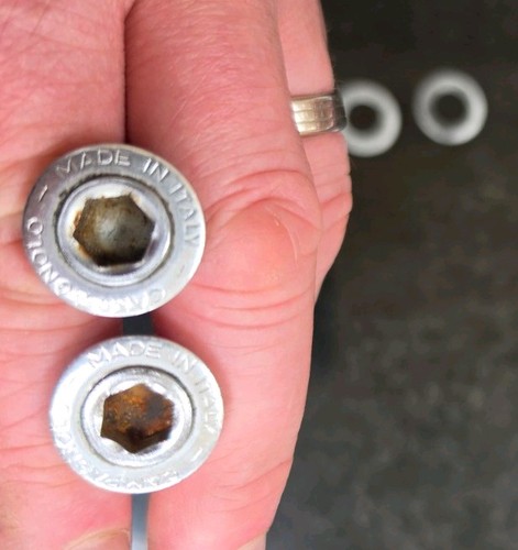 Campagnolo bottom bracket - x,