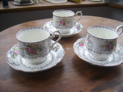 Royal albert petit point - petit,