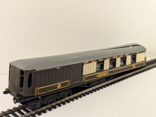 Graham farish gauge pullman - graham,
