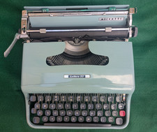 #VINTAGE MADE IN GLASGOW - ALUMINIUM OLIVETTI LETTERA 22 - SERVICED - WORKS WELL
