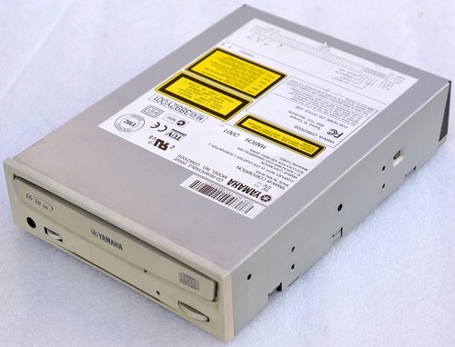 Vintage scsi drive yamaha - scsi,