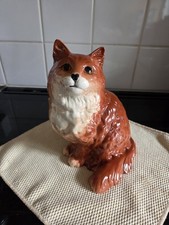 Beswick Ginger White Sitting