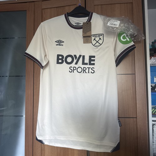 Bnwt west ham united - west,