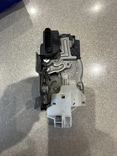 2015 volvo v40 - door, lock