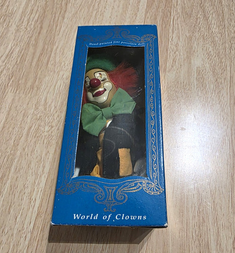 Vintage world clowns - vintage,