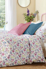 Laura ashley gilly - laura,