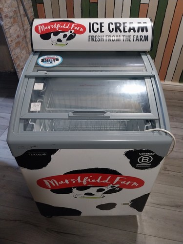 Commercial display chest - commercial,