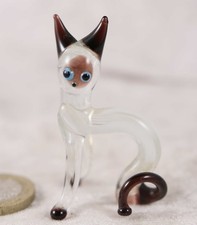 unmarked small glass siamese cats 2 inches tall pedigree cats ornaments