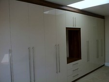 fitted bedroom furniture 