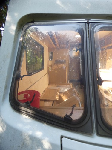 Caravan window lunar - caravan, window,lunar