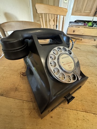 Black bakelite rotary dial - black,