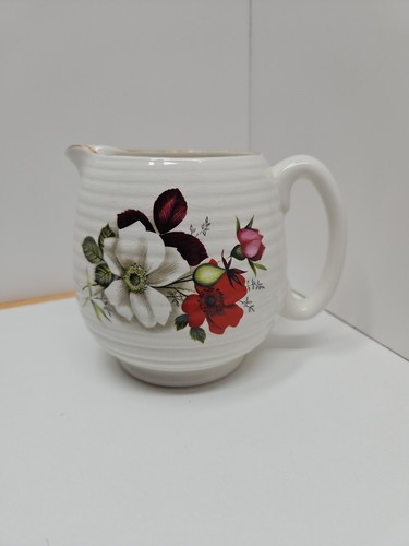 Beswick floral jug - floral, s7