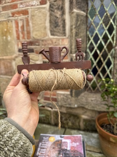 Metal string dispenser garden - metal,