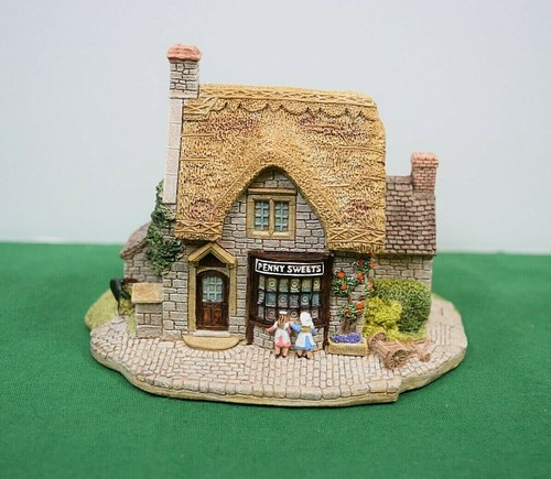 Lilliput lane village shops - lilliput,