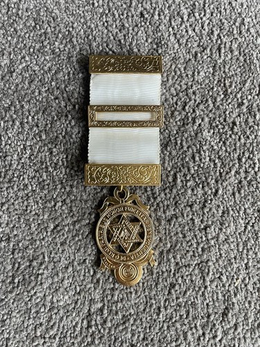 Royal arch chapter - arch,
