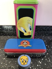 Warner Brothers Looney Tunes Tweety Pie Pen in Tin with FREE Money Box & Candle