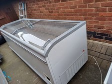 Commercial Display Chest