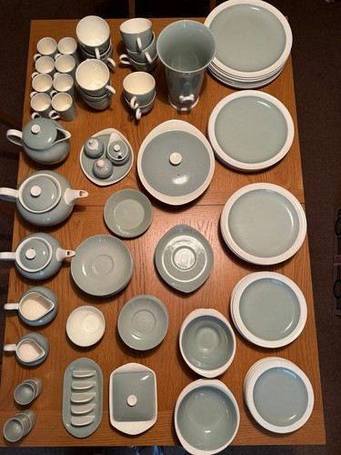 Wedgewood wintergreen