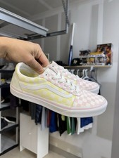 Women’s Pink Checkered Old