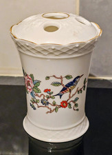 Aynsley Pembroke Small Vase With Frog