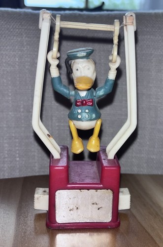 Vtg plastic walt disney - plastic,