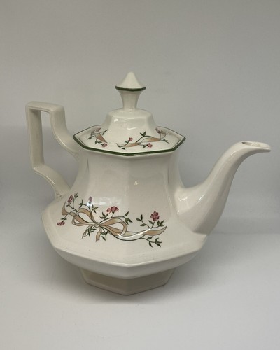 Eternal beau teapot johnson - eternal,