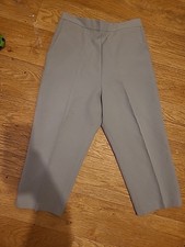 Ladies Size S/M Grey Cropped