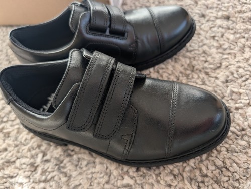 Bnib clarks black leather - bnib,