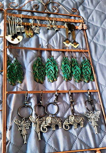 Mixed jewellery lot necklaces - jewellery,