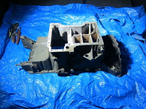 M62 engine sump 7504650 v8 - sump,