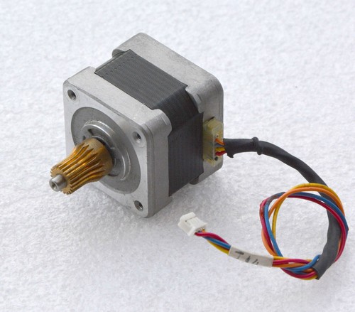 Multiphase motor step - step, sanyo
