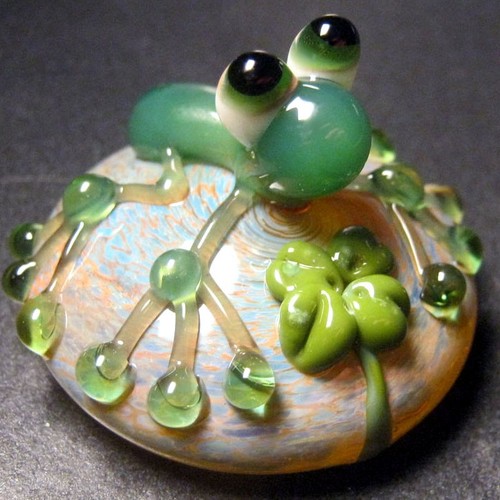 Boomwire glass lucky frog - -,