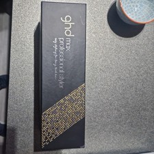 ghd Max Styler Professional Ceramic Hair Straightener Wide Plate tp