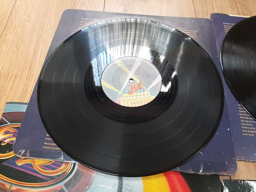 Elo secret messages uk - elo,