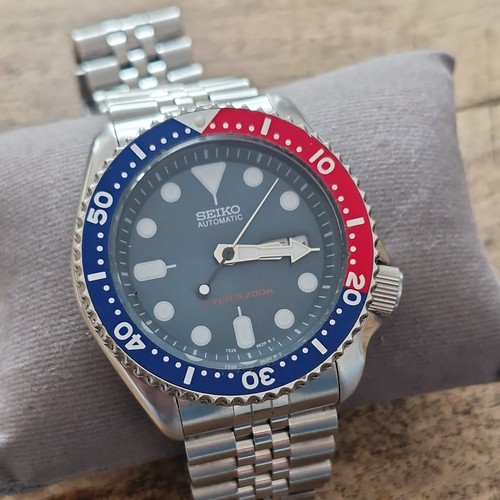 Seiko skx009k2 pepsi 200m - pepsi,