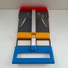 Vintage Plastic / Metal Children’s Shoe Sizer Gauge