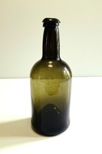 1790-1810 • GEORGE III ENGLISH DARK GREEN PORTER BOTTLE