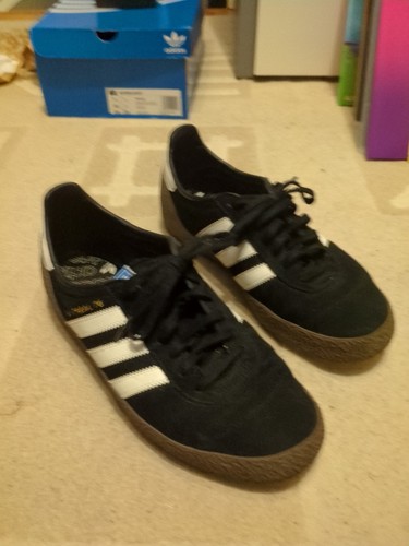 Adidas montreal black 2017 - 76,