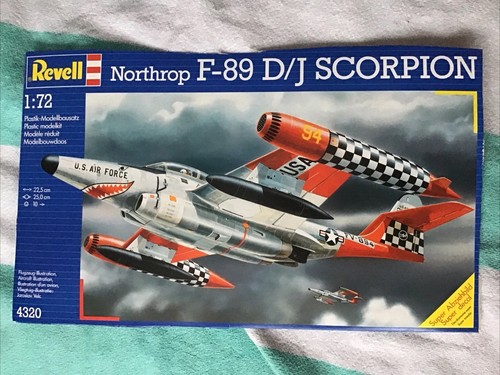 Vintage 1990 revell - 1990’s,