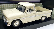Motor Max 1/24 Scale 73355AC - 1966 Chevrolet C10 Fleetside Pickup - Cream