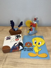 Looney Tunes Bundle Figures