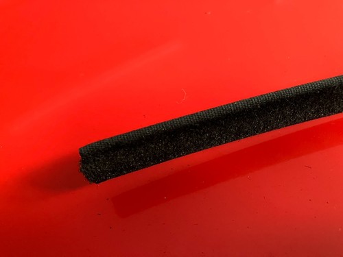 Horizontal door window felt