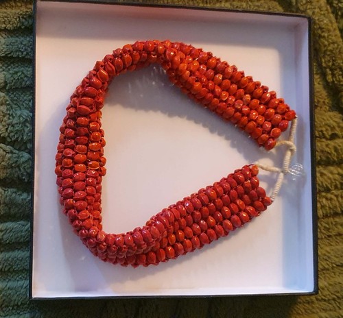 Coral style beaded necklace - coral,