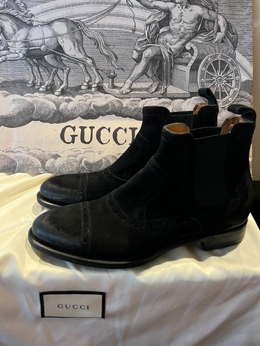 Gucci black distressed - gucci, suede